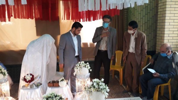 مراسم عقد زوج جوان در مزار شهدای گمنام روستای سرایدشت رودسر 1 - مراسم عقد زوج جوان در مزار شهدای گمنام روستای سرایدشت رودسر برگزار شد + تصاویر - رودسر