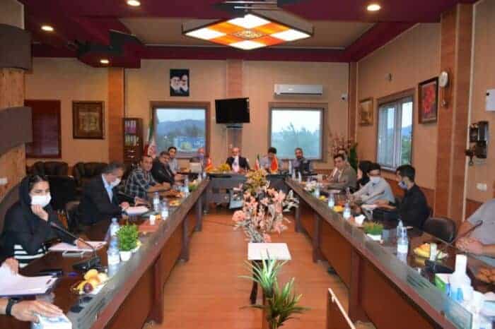 نشست خبری جمعی ازسازندگی مسکن درشهرستان لاهیجان 6 - توقف صدور پروانه ساختمانی موجب ضررو زیان به سازندگان و کارگران شده است / طرح تفصیلی جدید باعث افزایش قیمت ملک در شهر لاهیجان خواهد شد - حسین پورنصیری