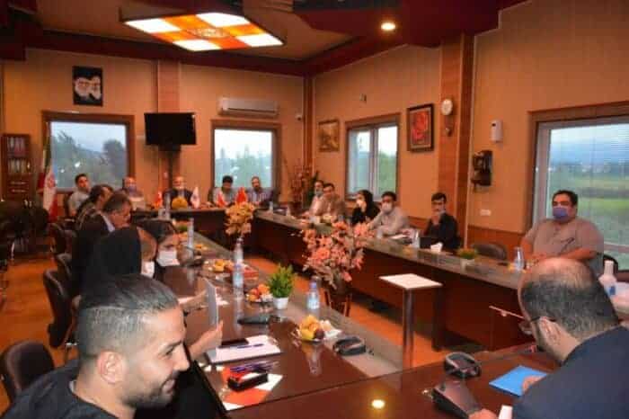 نشست خبری جمعی ازسازندگی مسکن درشهرستان لاهیجان 7 - توقف صدور پروانه ساختمانی موجب ضررو زیان به سازندگان و کارگران شده است / طرح تفصیلی جدید باعث افزایش قیمت ملک در شهر لاهیجان خواهد شد - حسین پورنصیری