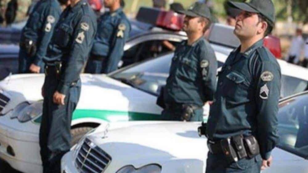 برخورد پلیس امنیتی و بسیج با عوامل سگ گردانی، فروشندگان مواد مخدر و مزاحمین نوامیس در سه پارک رشت
