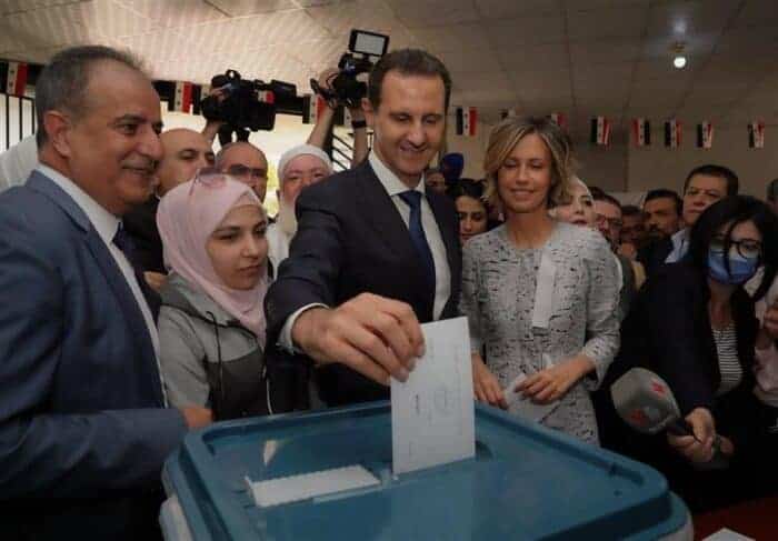 بشار اسد - بشار اسد، برای ۷ سال دیگر رییس جمهور سوریه باقی ماند - بشار اسد