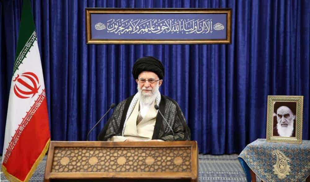 راز ماندگاری نظام این دو کلمه است؛ جمهوری و اسلامی/ به برخی کسانی که صلاحیتشان احراز نشد، جفا شد