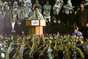 در کنار ستاد «خیزش»، «پویش» و «جهش» مواظب ستاد «ریزش» هم باشید