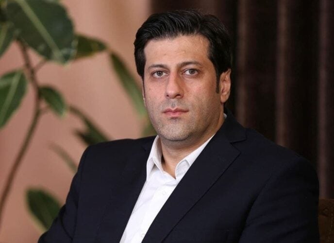 رضا زنده دل شهردار لاهیجان - انتخاب شهردار غیربومی برای لاهیجان/ شورای شهر زحمت رایزنی و دعوت از گزینه‌هایی درخور لاهیجان را به خود نداد؟ - رضا زنده دل