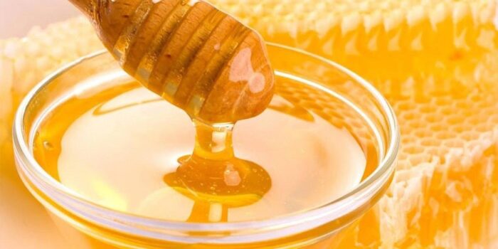 عسل 4 - خوردن عسل شما را از پزشک بی نیاز می‌کند! - خوردن عسل