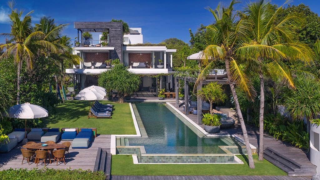 10 Top Reasons Why You Should Book a Private Villa for your Next Stay • Elite Havens MAGAZINE