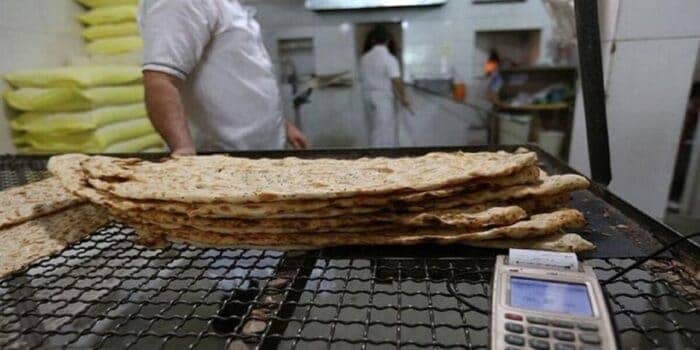 نانوایی - مرحله دوم اجرای طرح هوشمندسازی یارانه آرد و نان در راه است/ آیا نان گران می شود؟ - گرانی نان