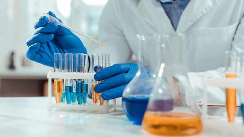 تحلیل و بررسی کتاب های شیمی مبتکران