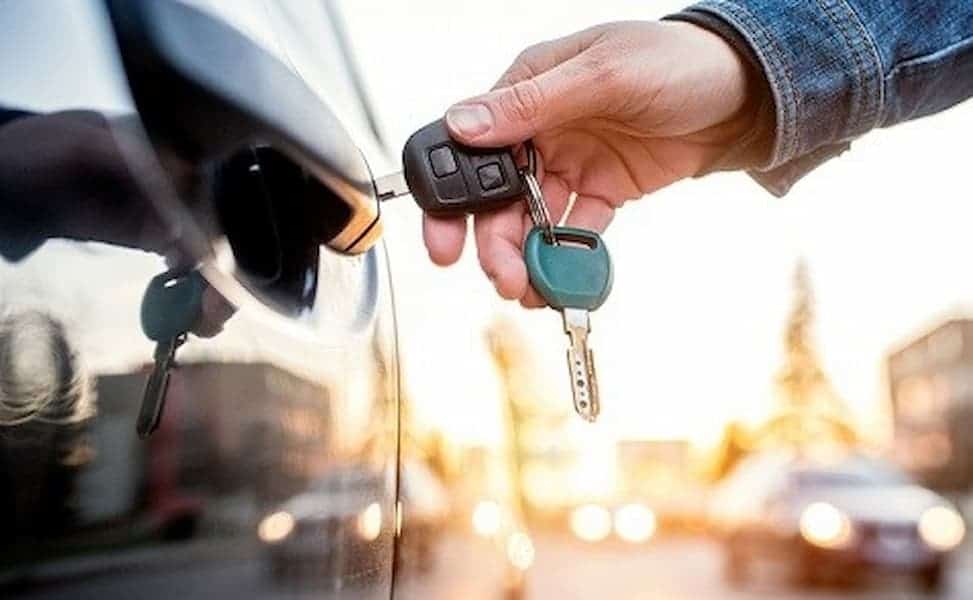 C:\Users\ARAD\Downloads\car-key-not-working.jpg