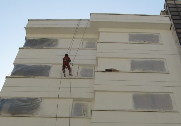 سیمانکاری نما در شیراز - سیمان کاری نمای ساختمان در شیراز با طناب بدون داربست - خدمات نما بدون داربست در شیراز 09035185427