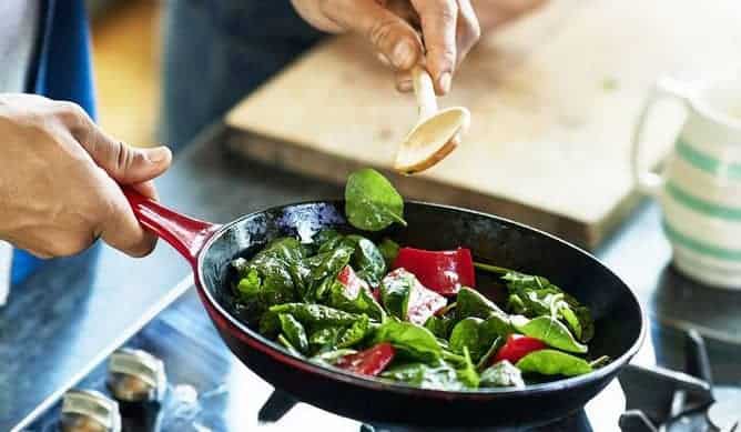 10 راهکار برای تبدیل شدن به یک آشپز حرفه ای تر