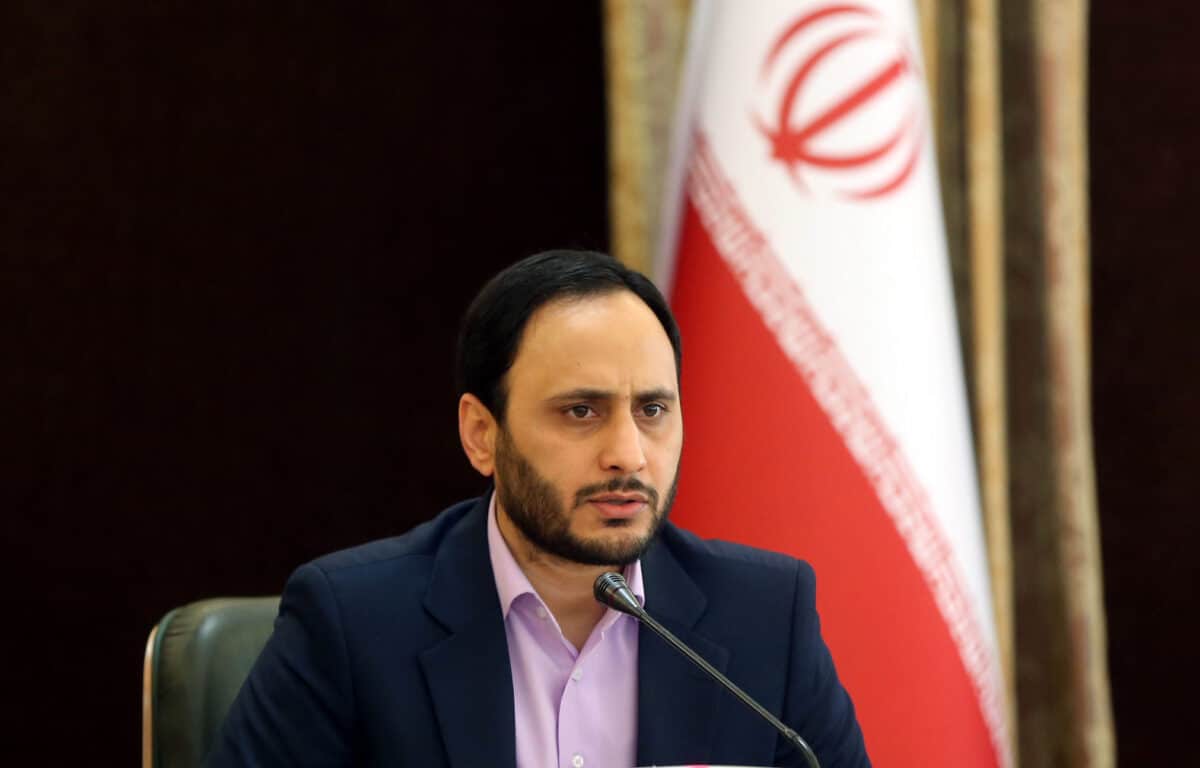 بنزین در سال ۱۴۰۲ گران نخواهدشد/ بودجه دولت ضد تورمی است