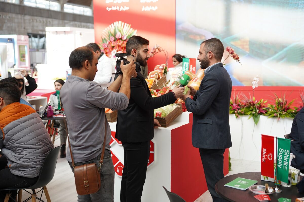 word image 241582 2 scaled - همکاری و حضور گروه شیریک در برگزاری اولین نمایشگاه تخصصی صنعت میوه و سبزیجات ایران - خرید میوه