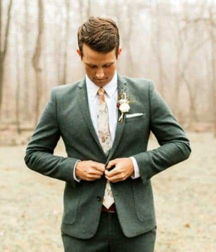 Green Spring Wedding - چه کت و شلواری برای مجالس انتخاب کنیم | راهنمای انتخاب کت و شلوار - لباس مناسب