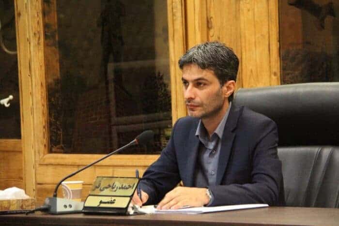 احمد ریاحی - از خبرنگاران برای حضور در جلسات شورا دعوت شود / شهردار لاهیجان نسبت به تهیه طرح مطالعاتی ترافیک شهر اقدام نماید - احمد ریاحی