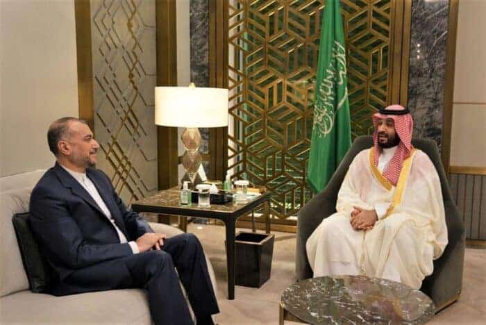 حذف پرچم ایران در دیدار امیرعبداللهیان و بن سلمان 1 - حذف پرچم ایران در دیدار امیرعبداللهیان و بن سلمان+ عکس - پرچم ایران