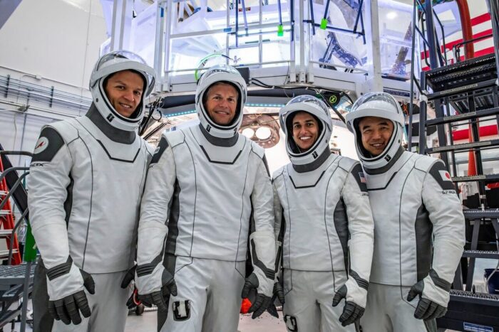 فضانورد زن ایرانی - فضانورد زن ایرانی فرمانده چه عملیاتی در فضاست؟ - فضانورد