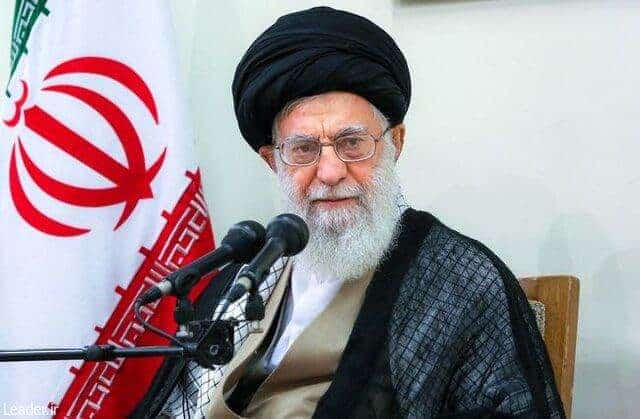 رهبر انقلاب: جنایتکاران سنگدل بدانند که سربازانِ راه روشن سلیمانی رذالت و جنایت آنان را تحمل نخواهند کرد