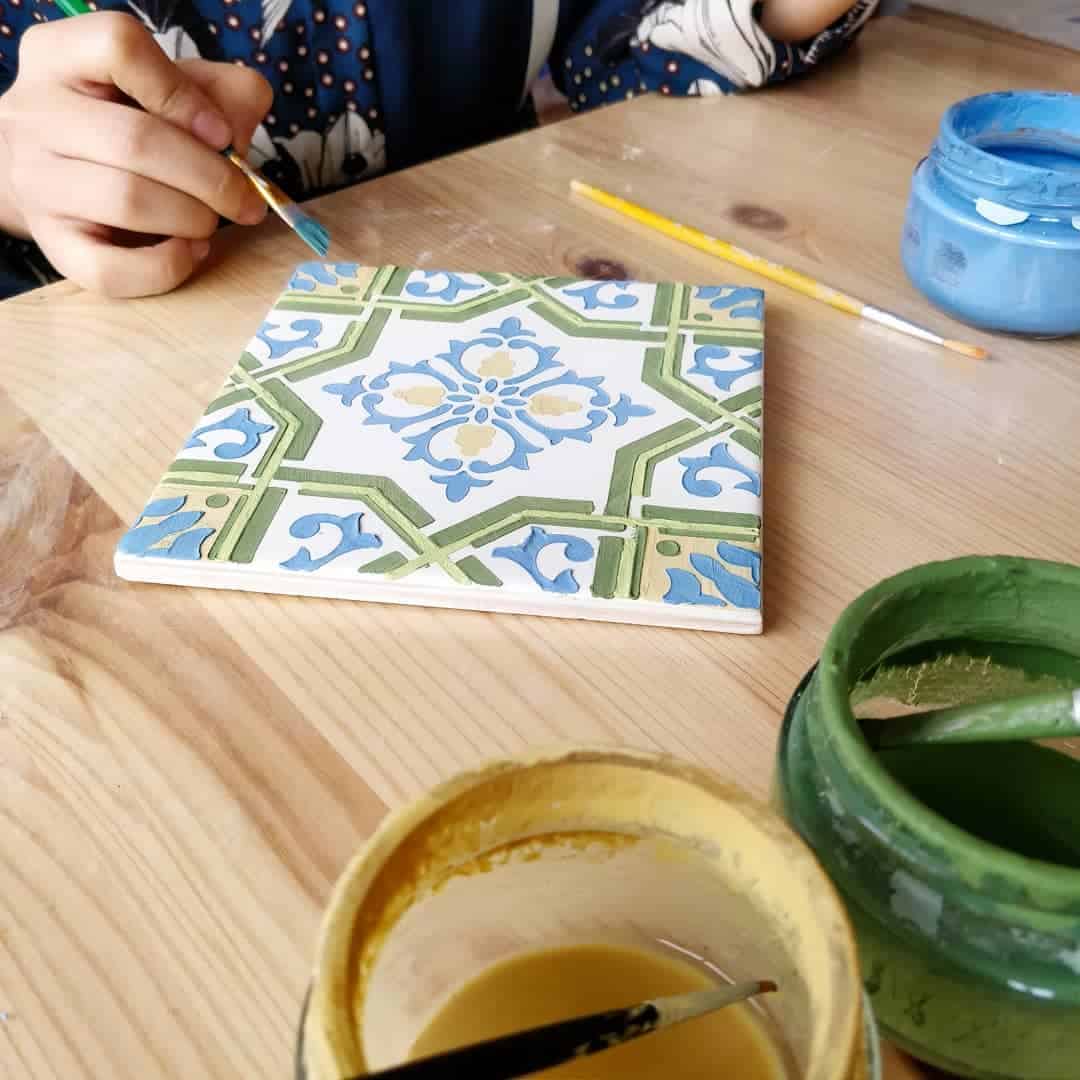 word image 278801 3 - مزایای رنگ کردن کاشی و سرامیک - بتن-شیمی