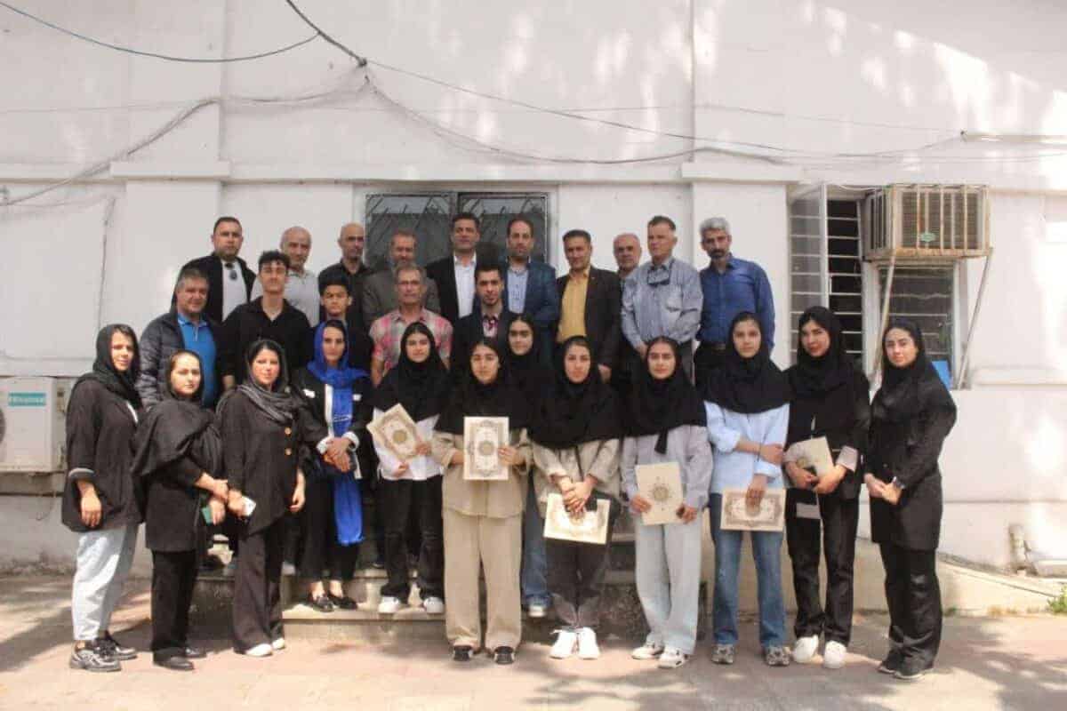 تجلیل از مدال آوران مسابقات کاراته قهرمانی کشور شهرستان بندر انزلی