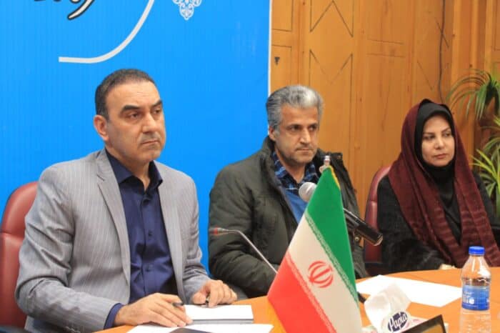 نشست اعضای ستاد انتخاباتی دکتر پزشکیان و جمعی از فعالین سیاسی و اجتماعی شهرستان رضوانشهر با سرپرست فرماندار رضوانشهر 3 - چوکا در راس پیگیری های استاندار گیلان قرار دارد / به تاسی از سیاست های دولت تحقق سه رکن وفاق حقوق شهروندی و توسعه را در منطقه دنبال میکنیم - استاندار گیلان