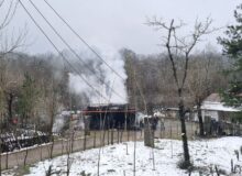 منزل مسکونی و طویله در آتش سوخت/ اعزام تیم آتش نشانان به خارج از حوزه استحفاظی رشت