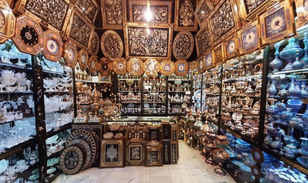 راهنمای خرید صنایع دستی اصفهان؛ شکوه هنر نصف جهان