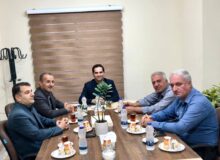 نشست هم اندیشی سرپرست بخشداری کلاچای با جمعی از بخشداران ادوار این بخش