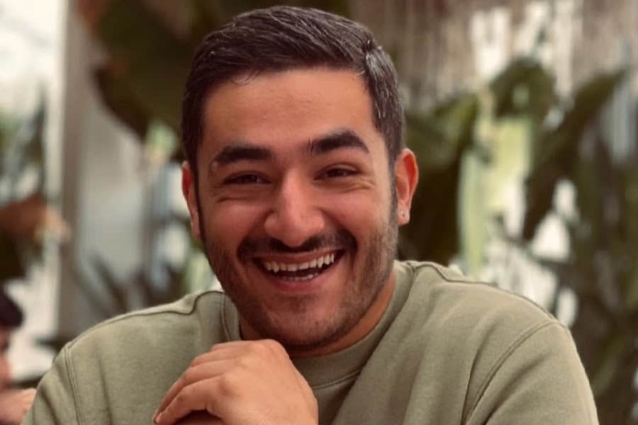 زندگینامه امیرپارسا نشاط