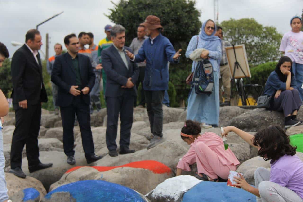 برگزاری جشن «رنگ‌ها، سنگ‌های دریایی، رنگ‌های رویایی» در ساحل کلاچای